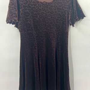Caren Desiree Velvet Leopard Mini Dress Brown Short Sleeve Crew Neck‎ 00